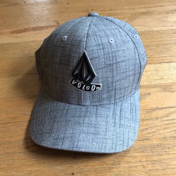 volcom fitted hats